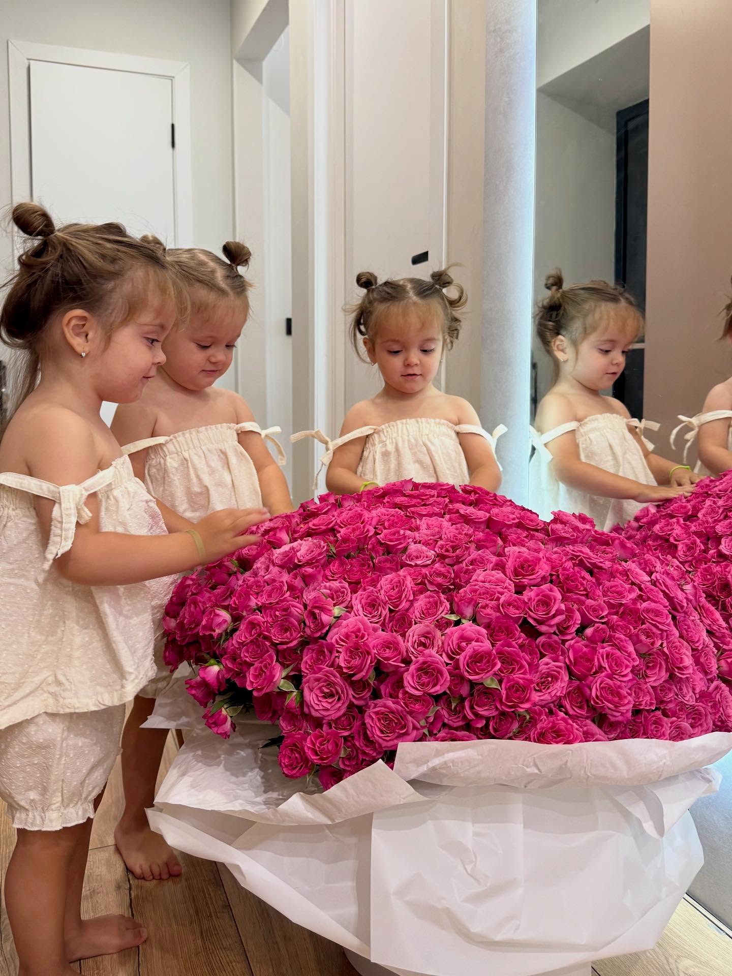 Скільки квіточок на фото?🌸😍
Багато!💖
flo.lux ваші квіти — це насолода!
