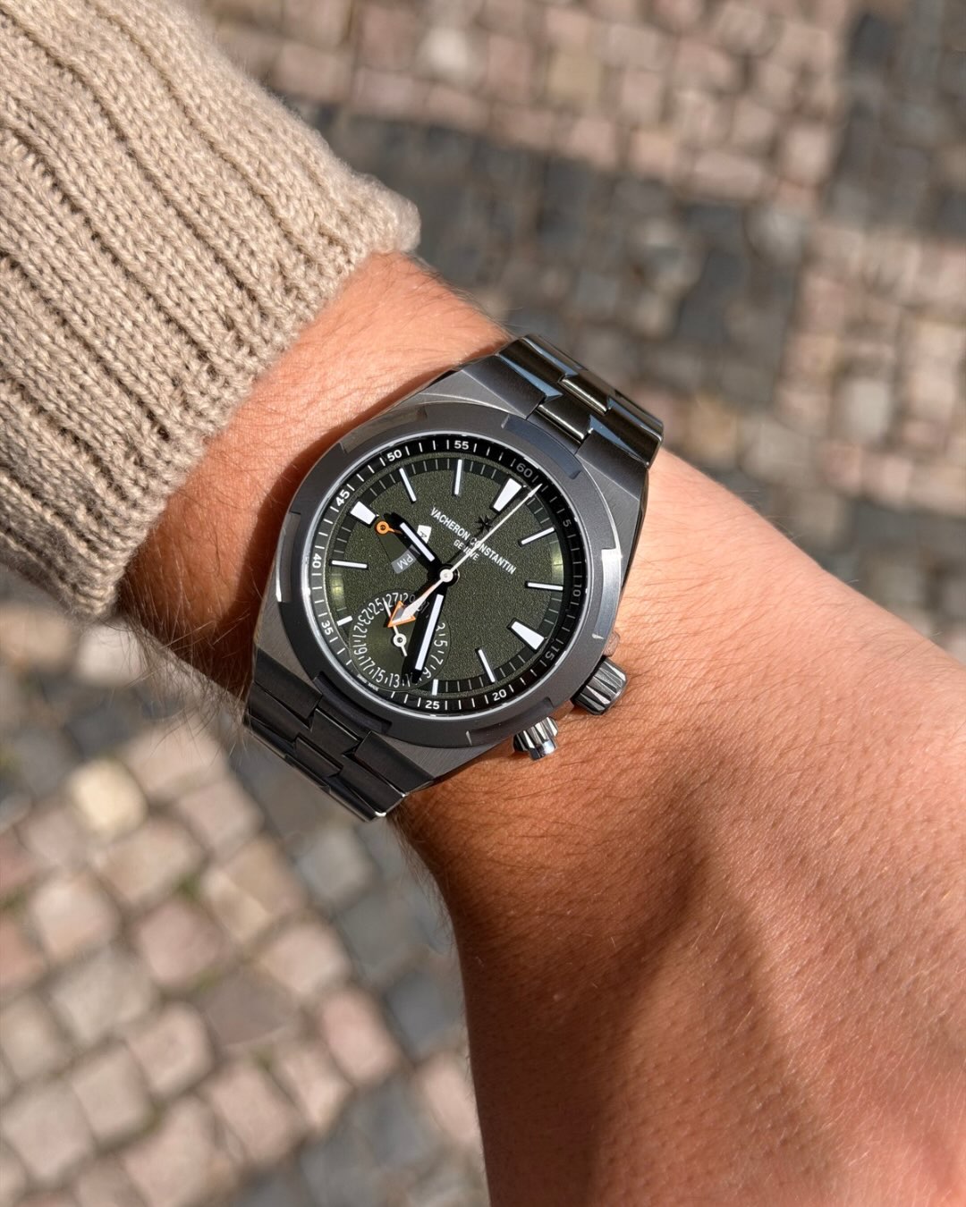 Chrono 10:10